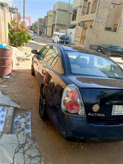 نيسان ألتيما